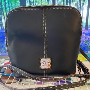 Dooney & Bourke Crossbody Leather -Trixie